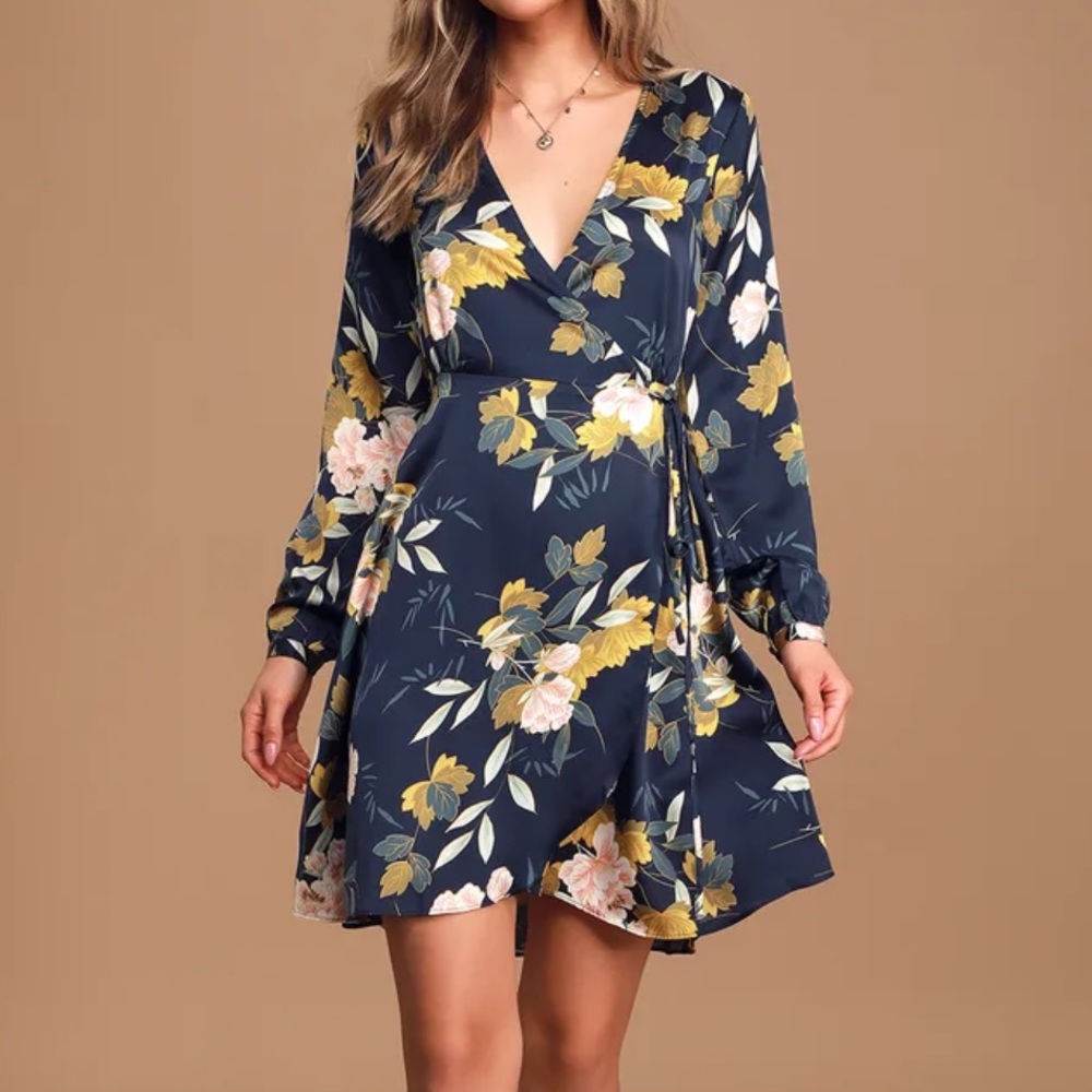 NWT Lulu’s Love is Life, Floral Wrap Dress, Small